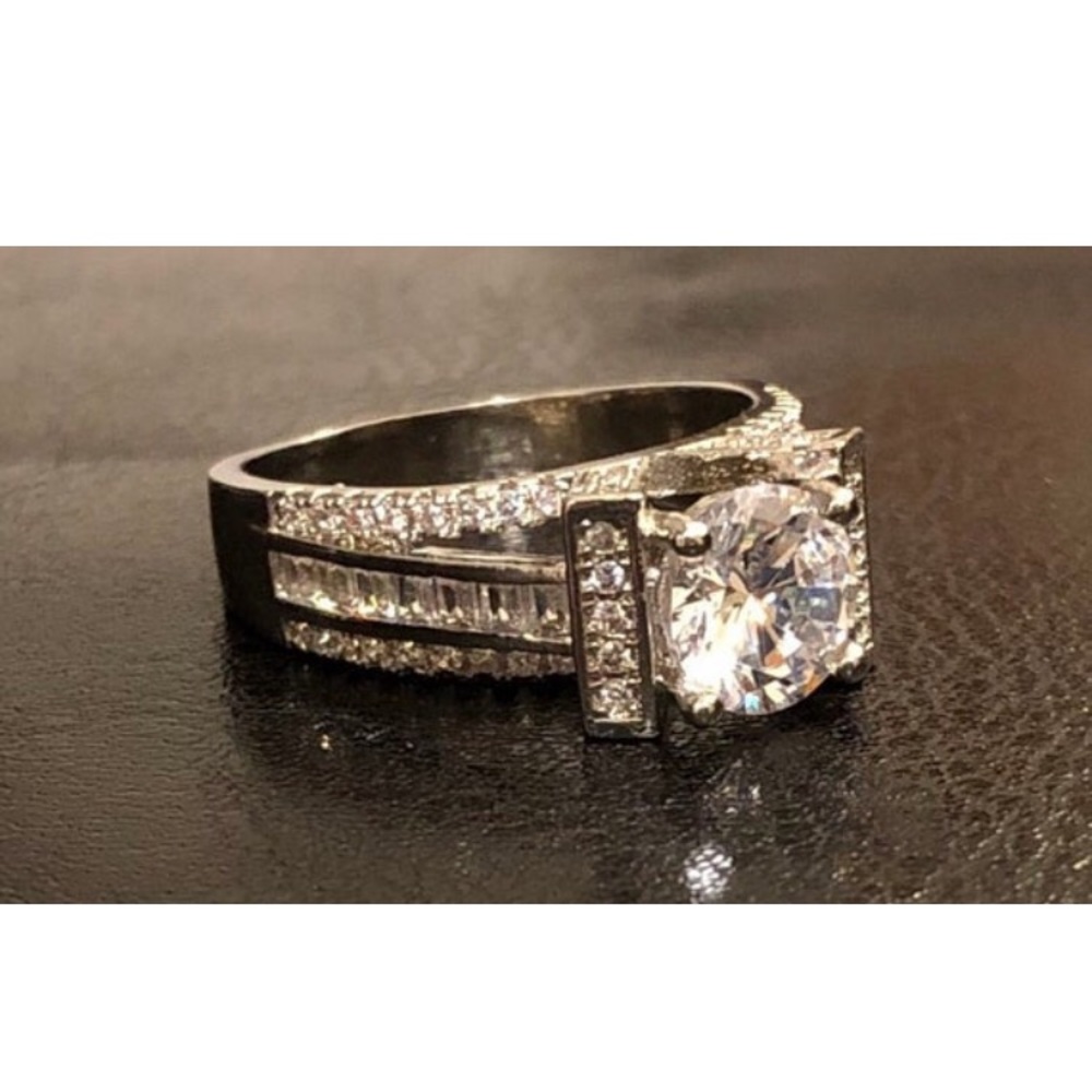 10K Gold Filled 3K Clear 5a CZ Ring size 8 1/4 - Picture 8 of 8